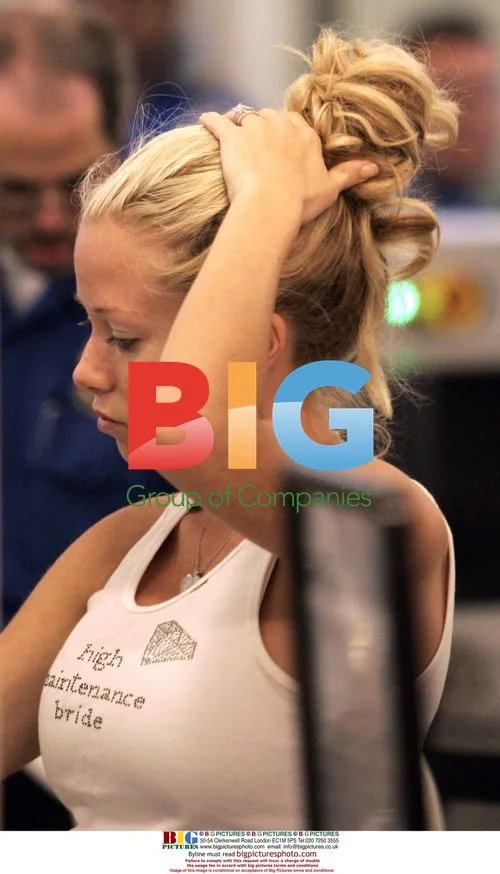Newlyweds Kendra Wilkinson and Hank Baskett Depart LAX