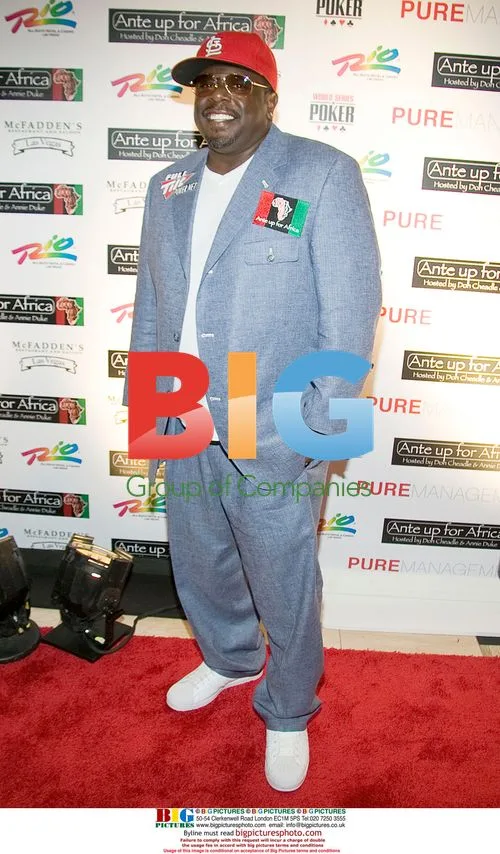 Cedric The Entertainer at 2009 Ante Up For Africa