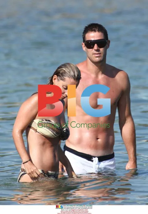 Jamie and Louise Redknapp cool down in Italy