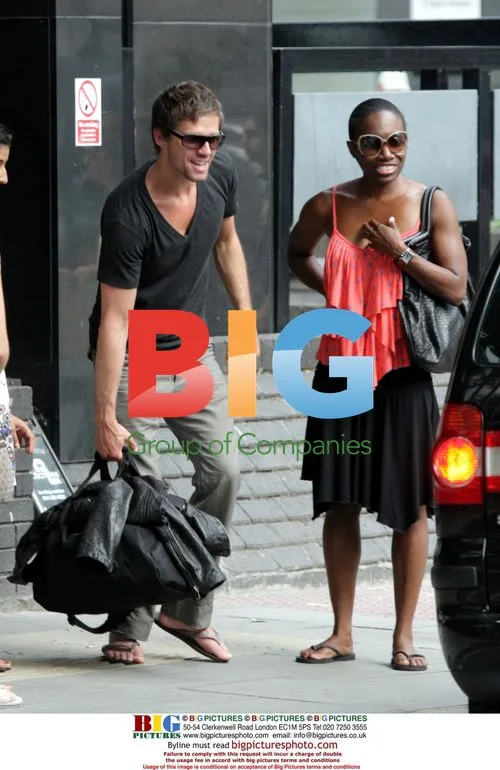 Jason Orange arriving in London from Manchester