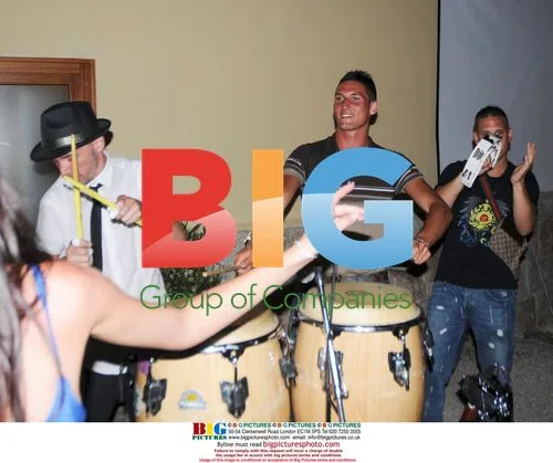Man Utd footballer Macheda plays drums in Sardinia
