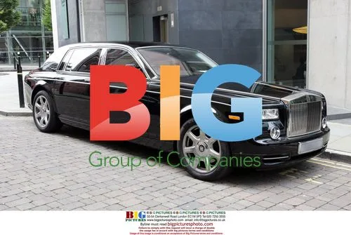 Simon Cowell's Damaged Rolls Royce in Manchester