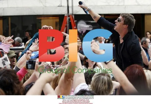 Rob Thomas Performs on NBC Today Show