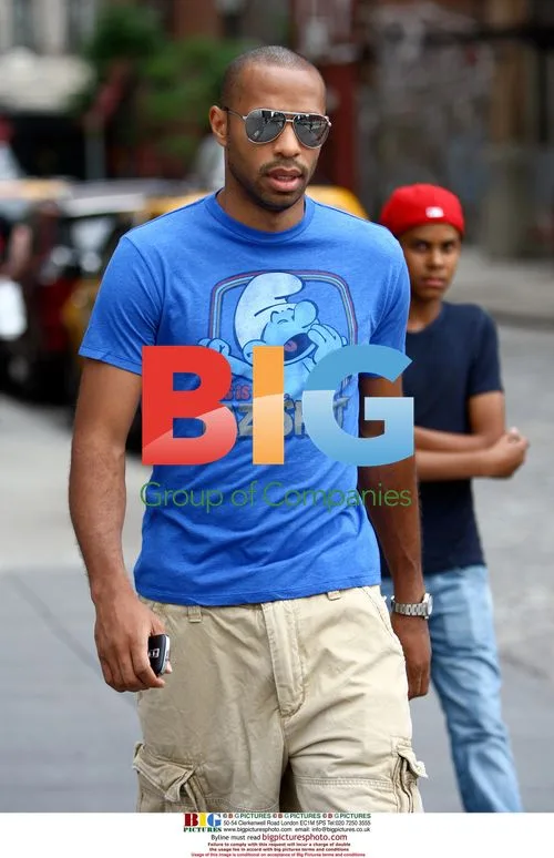 Thierry Henry strolls in NYC