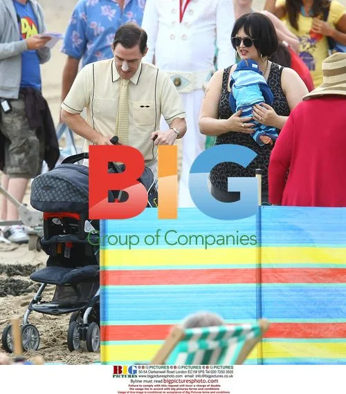 Gavin and Stacey cast filming on beach