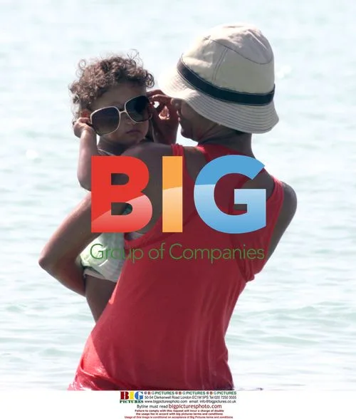 Halle Berry with daughter and partner in Miami