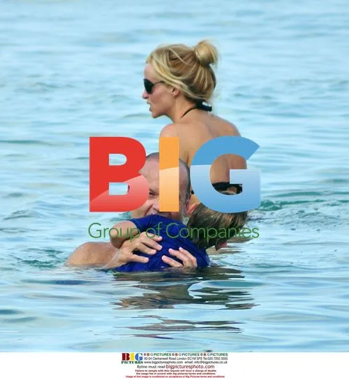 Kelsey Grammer and Family at Beach in Miami