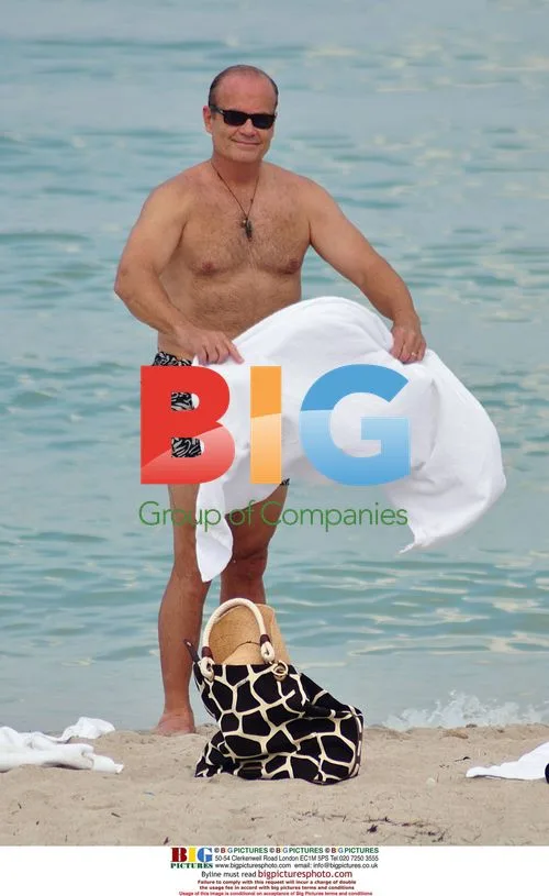 Kelsey Grammer with family on Miami beach