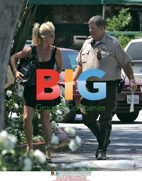 Rachel Hunter Stopped by Cop