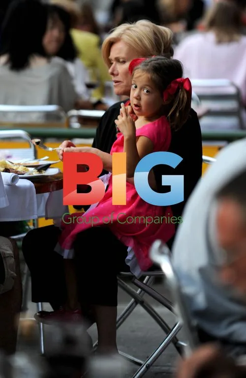 Hugh Jackman and family dining in NYC