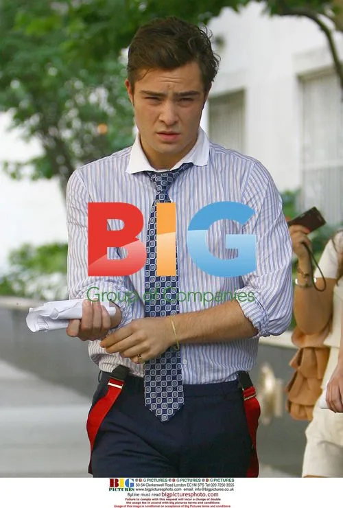 Leighton Meester and Ed Westwick on Gossip Girl set
