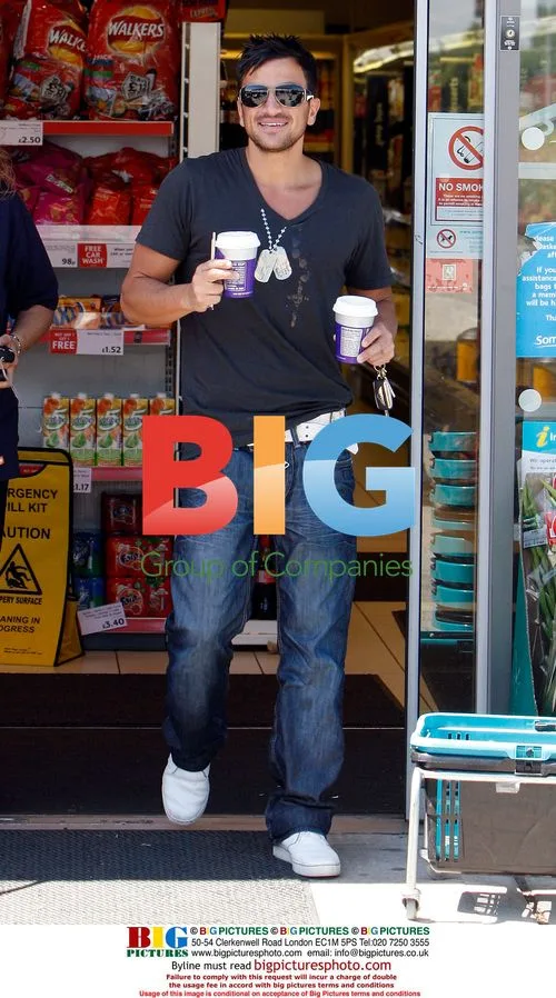 Peter Andre with family at theme park