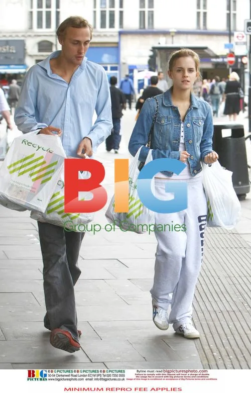 Emma Watson Shopping with Boyfriend