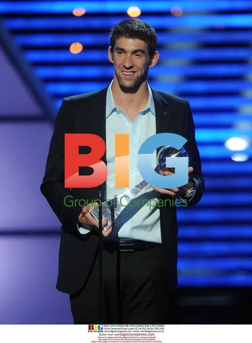 Michael Phelps accepts ESPY award