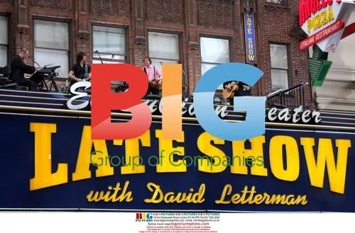 Paul McCartney Performs on Letterman Marquee
