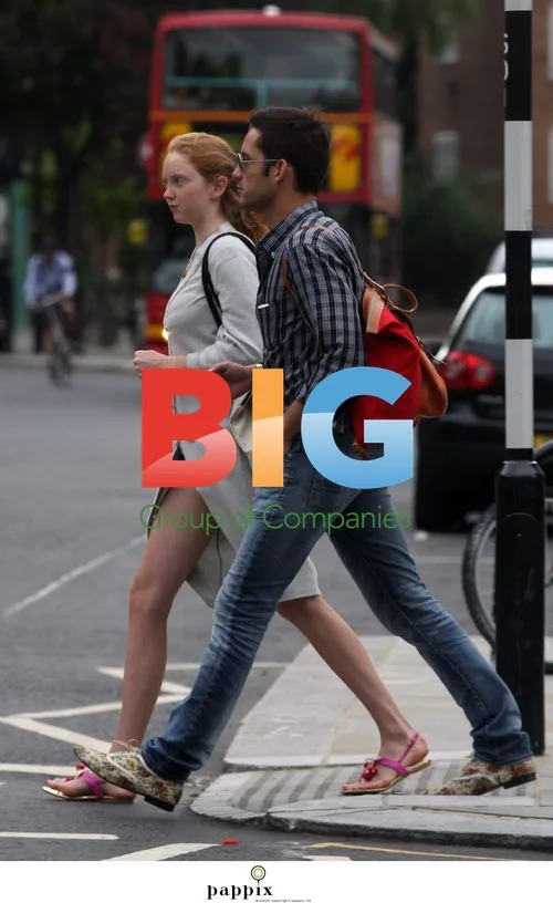Lily Cole and Enrique Murciano in Notting Hill