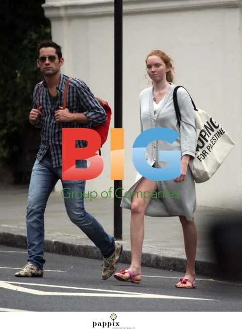 Lily Cole and Enrique Murciano in Notting Hill