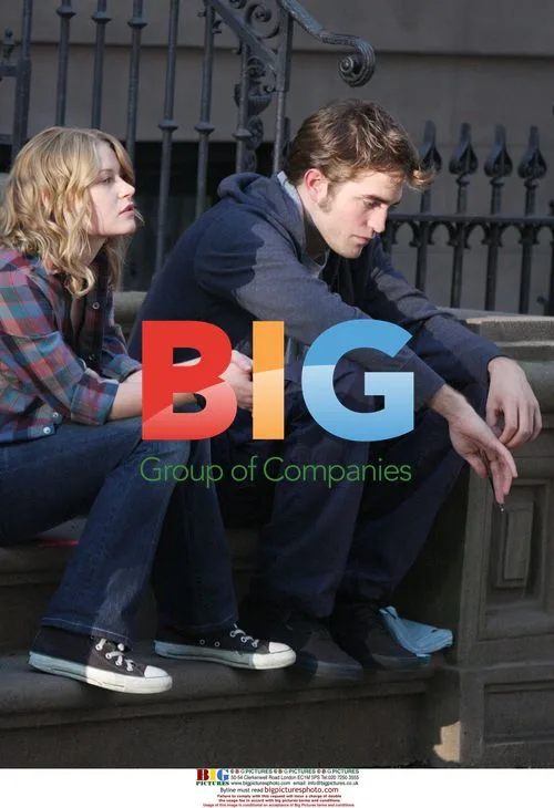 Emilie De Ravin and Robert Pattinson on set of Remember Me