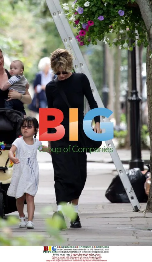 Meg Ryan and daughter Daisy in Notting Hill