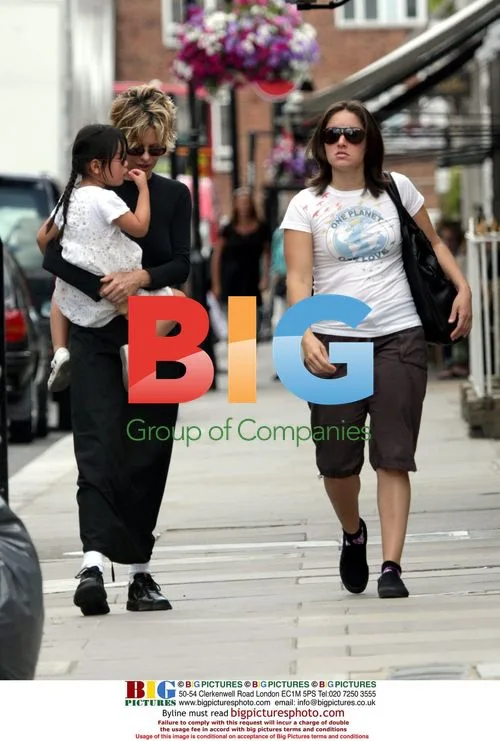 Meg Ryan and daughter Daisy stroll in London