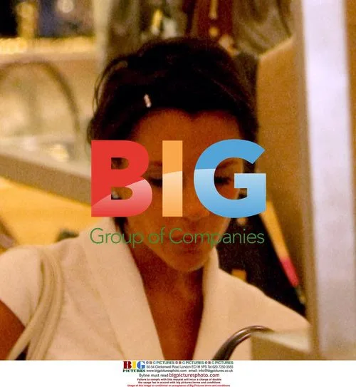 Victoria Beckham Shopping in LA