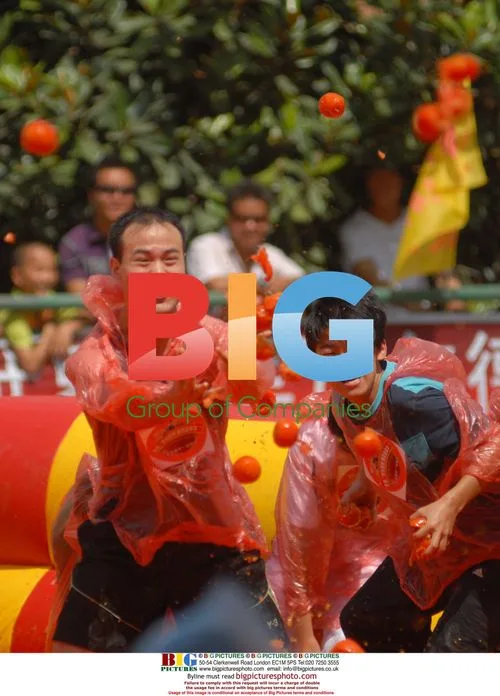 25 Tons of Tomatoes in Guizhou Tomato War