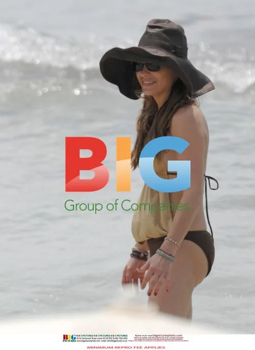 Elen Rives Vacationing in Ibiza