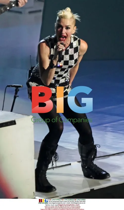 Gwen Stefani and No Doubt Live in Vancouver