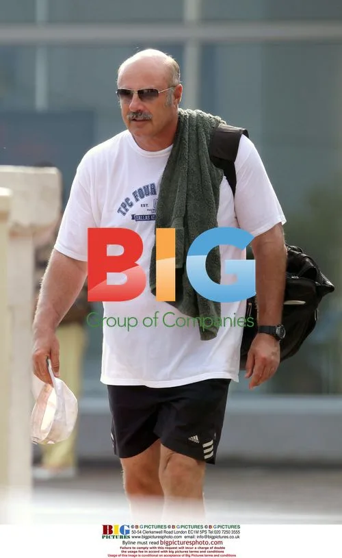 Dr. Phil relaxes on yacht in France