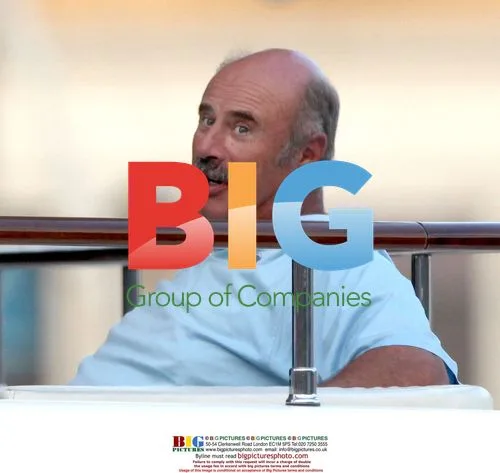 Dr. Phil Relaxes on Yacht in France