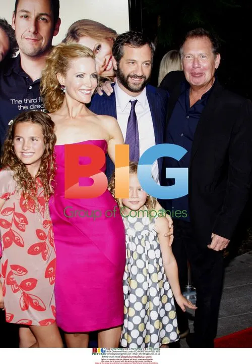 Leslie Mann and Judd Apatow at "Funny People" Premiere