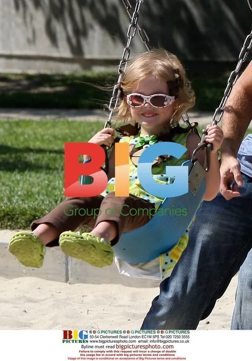 Larry Birkhead and daughter Dannielynn at park