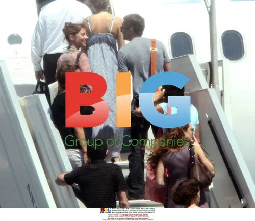 Oliver Martinez and Elsa Pataki at Airport