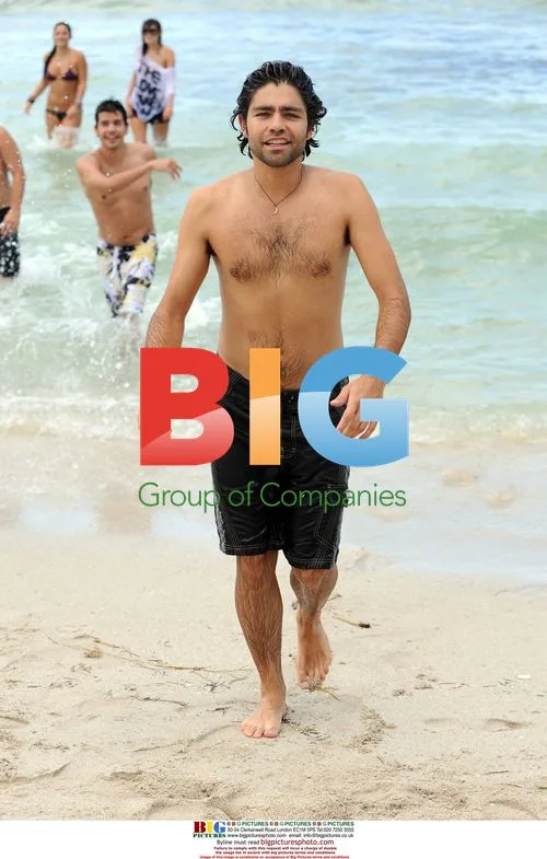Adrian Grenier spotted on Miami beach