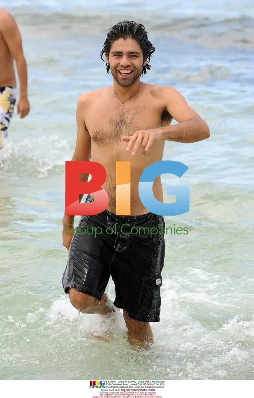 Adrian Grenier spotted on Miami beach