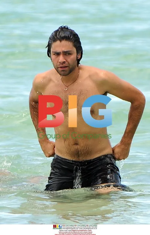 Adrian Grenier Spotted on Miami Beach