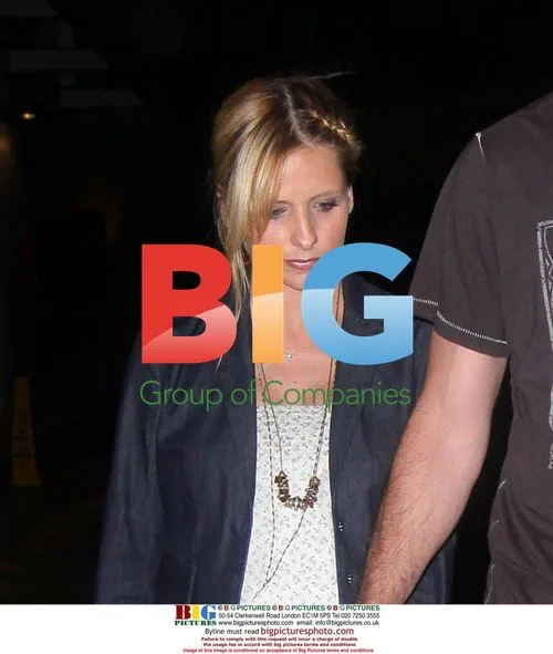 Sarah Michelle Gellar and Freddie Prinze Jr. on Movie Date