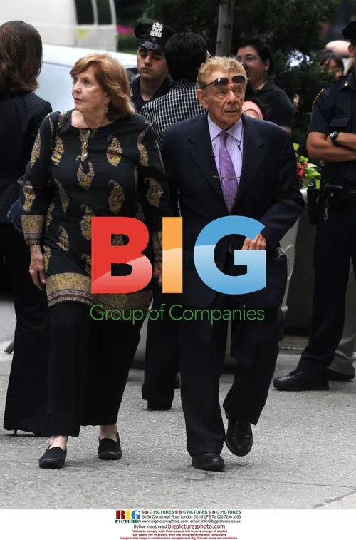 Jerry Stiller and Anne Meara at Walter Cronkite's funeral