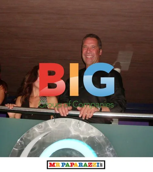 David Seaman parties with new girlfriend Frankie Poultney