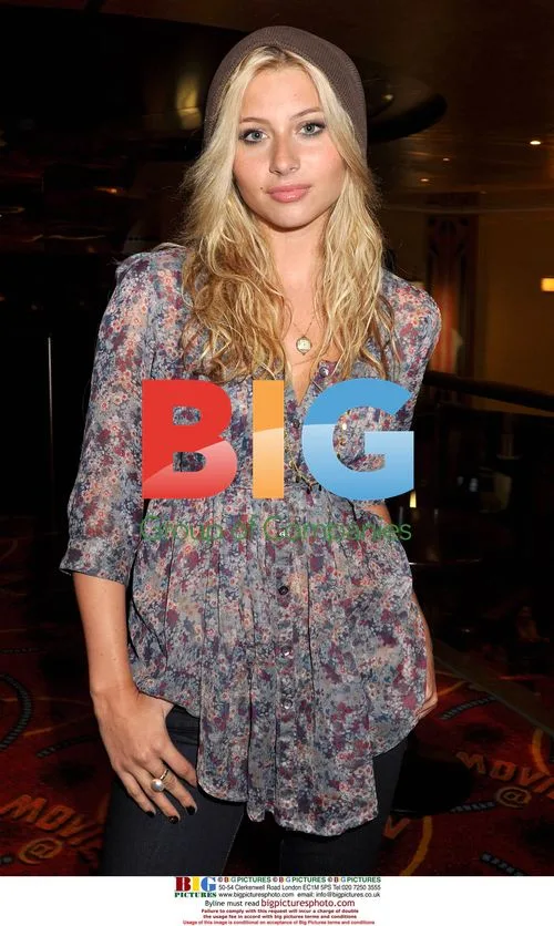 Bandslam preview screening with Aly & AJ Michalka