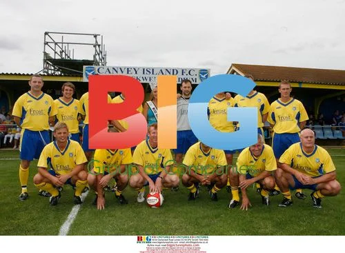 Miss Galaxy UK winner Hayley Mac & Canvey Island FC team