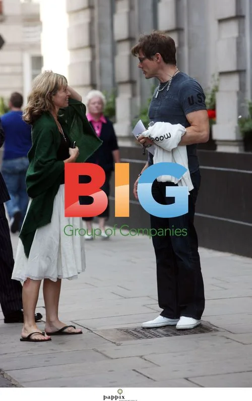A-ha Spotted Outside London Hotel