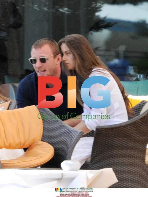 Guy Ritchie relaxing with twins in Italy