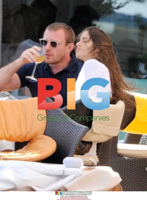 Guy Ritchie relaxes in Italy