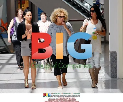 Katie Price Shopping with Family