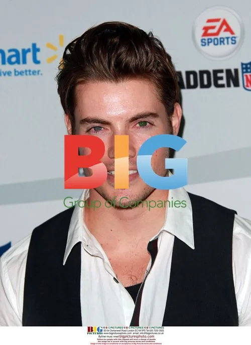 Josh Henderson at Madden NFL 10 Party