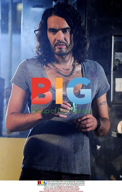 Russell Brand and Jonah Hill on 'Get Him to the Greek' set