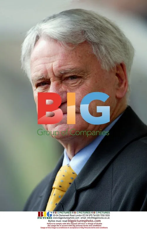 Sir Bobby Robson, Legendary English Football Manager
