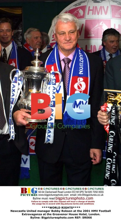 Bobby Robson at the 2001 HMV Football Extravaganza