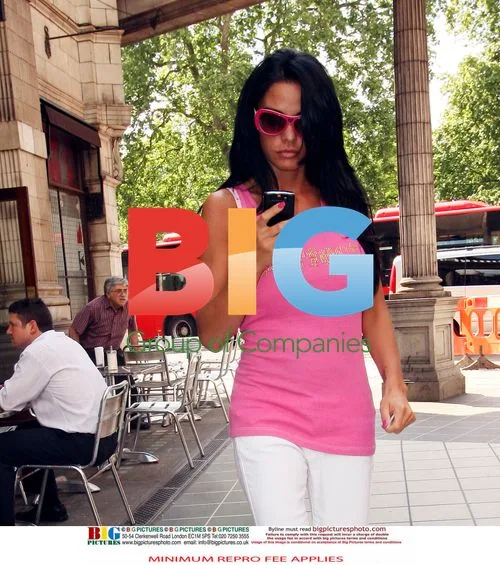 Katie Price Visits Spaghetti House
